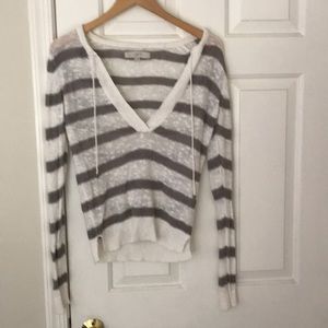 Lightweight sweatshirt